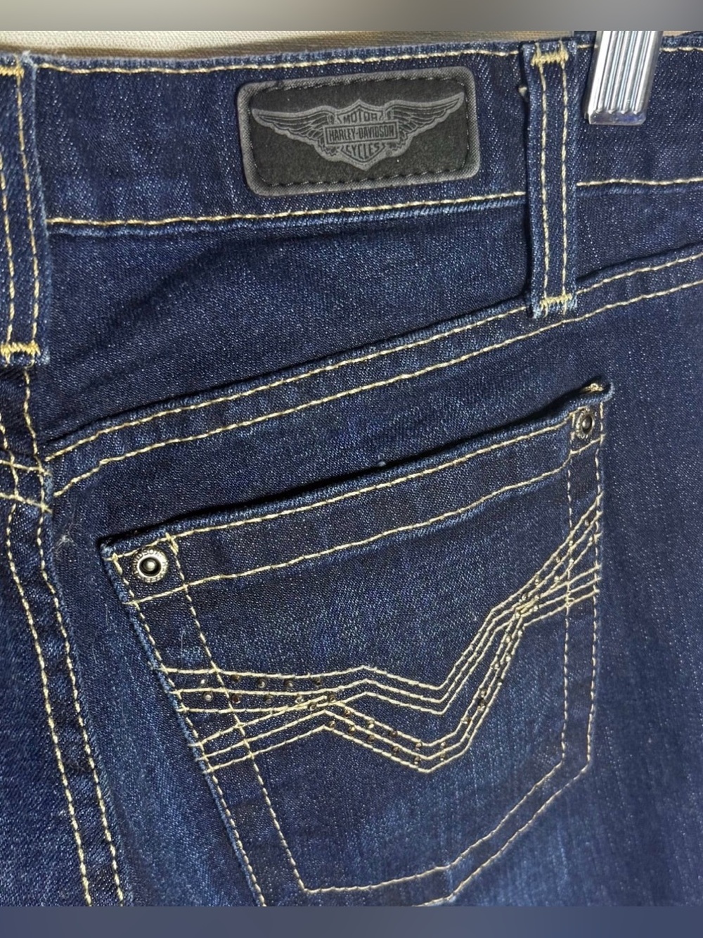 Harley Davidson Womens Bootcut Leg Dark Wash Whiskers Jeans Blue 4 - Picture 5 of 12